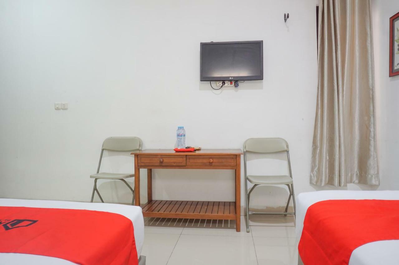 Residences by RedDoorz Syariah @ Buah Batu Bandung Bagian luar foto