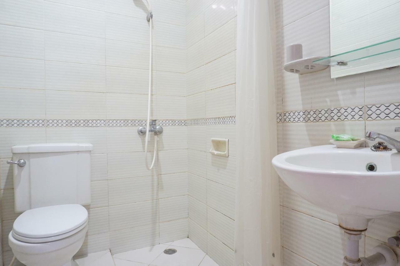 Residences by RedDoorz Syariah @ Buah Batu Bandung Bagian luar foto